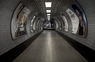 Cambridge Travel Guide for Backpackers