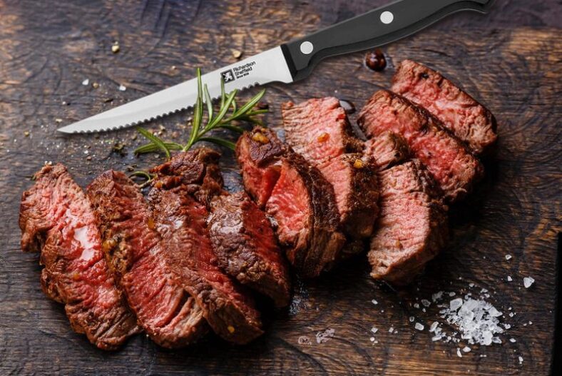 £14.99 instead of £21.99 for a Richardson Sheffield 6pc steak knife set from Select Homeware – save 32%