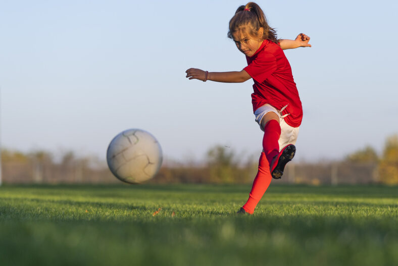 Girls Football 121 Training Session – Newham, East London £12.00 instead of £40.50