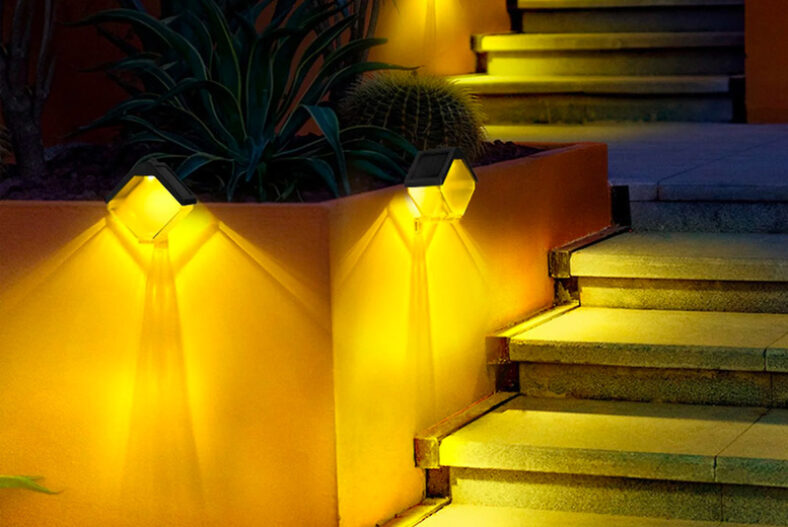 Solar Powered Outdoor Deck Lamp – 1, 2 or 4 Pack £9.99 instead of £29.00