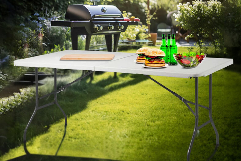 6ft Folding Heavy Duty Outdoor Table £27.99 instead of £61.00