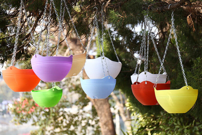 Hanging Flower Pot with Chain – Two Options & Three Colours! £14.99 instead of £39.99