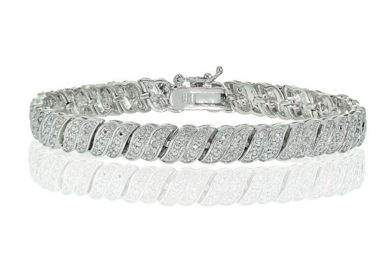 £249 instead of £399.99 for a natural diamond wave tennis bracelet in white gold finish from Regency Gems LTD T/A Dubai Gems – save 38%