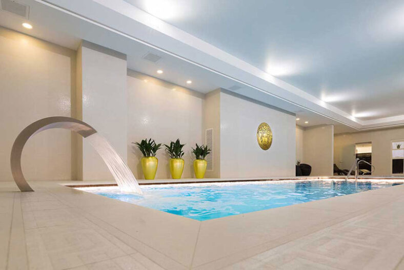 5* Spa Experience for 1 or 2 with Bubbly & Voucher – Montcalm RLH London £29.00 instead of £60.00