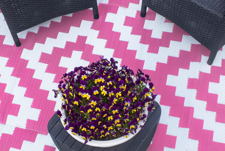 Pink Outdoor Geometric Patterned Rug – 3 Sizes £17.99 instead of £29.99