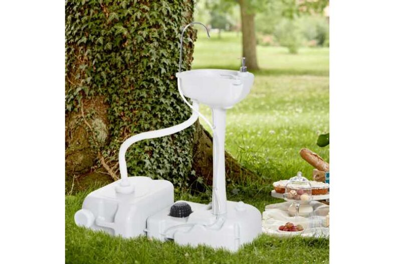 Outsunny Portable Hand Wash Sink £69.99 instead of £135.99