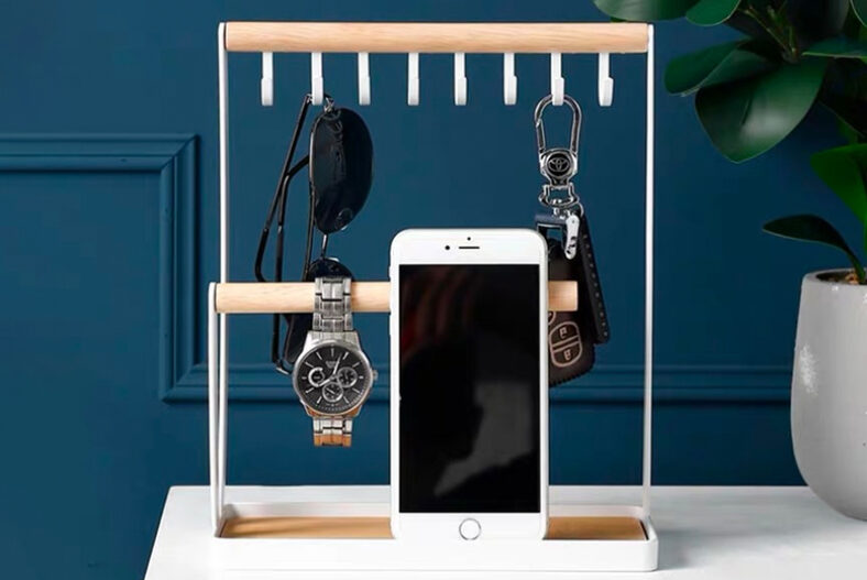 £16.99 instead of £29.99 for a Wood and Iron Jewellery Stand Organiser from Just Gift Direct – save 43%