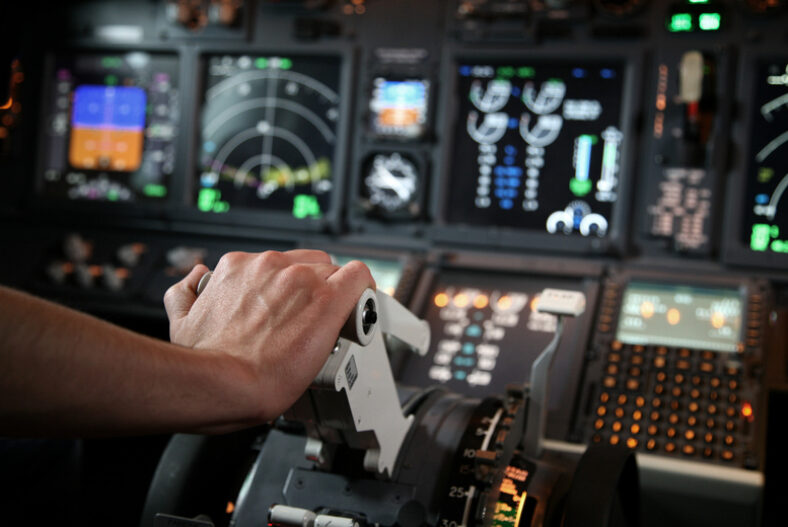 Flight Simulator Experience – F-16 Fighter Pilot or Cessna 172 £19.00 instead of £45.00