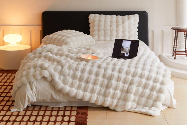 Winter Warm Plush Faux Fur Blanket – Three Size Options £24.99 instead of £29.99