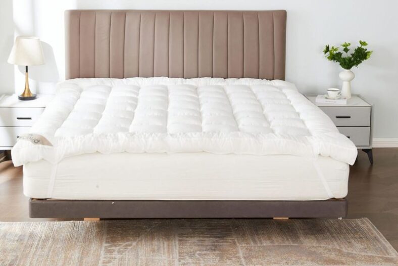10cm Royale AirCloud Mattress Topper – 5 Sizes! £19.99 instead of £49.99