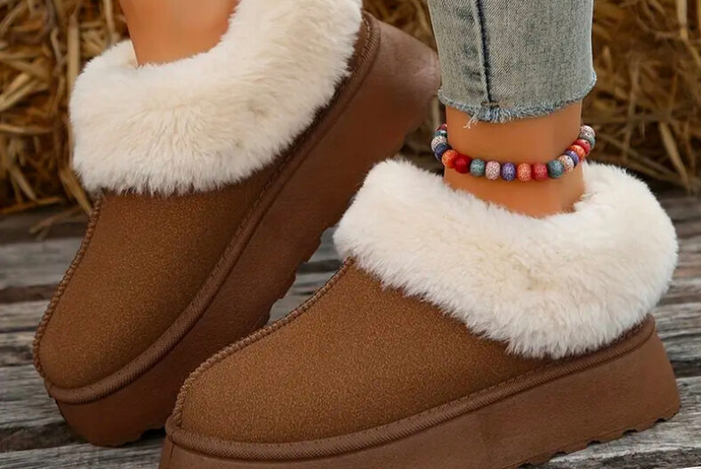 Ugg Inspired Short Snow Boots for Women in 5 Sizes 3 Colours £12.99 instead of £29.99