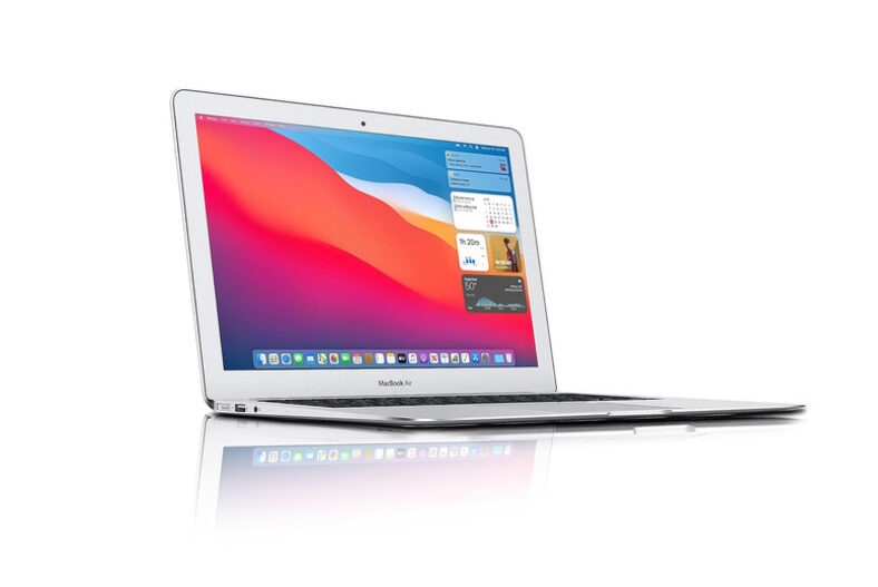 Apple MacBook Air Pro A1466 13″ 4GB RAM + 128GB SSD £279.00 instead of £799.00