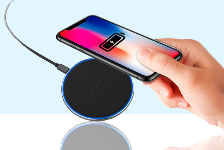 Qi Wireless Fast Charger in 2 Colours £4.99 instead of £14.99
