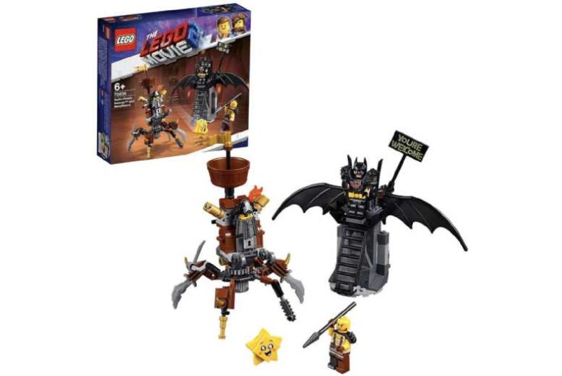 LEGO Battle-Ready Batman & Metalbeard £14.95 instead of £17.99