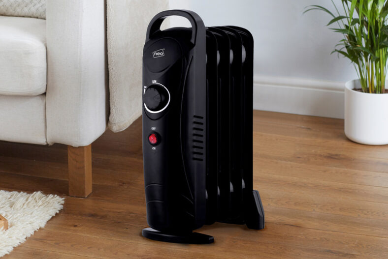Low Energy Electric Oil Filled Portable Heater – 2 Colours! £19.99 instead of £59.99