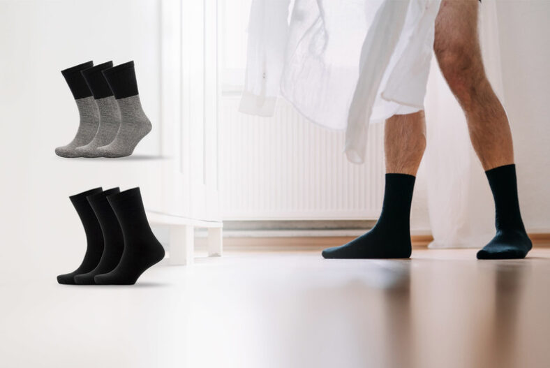 3 Pairs of Thermal Insulated Socks for Men in 2 Colours £4.99 instead of £9.99