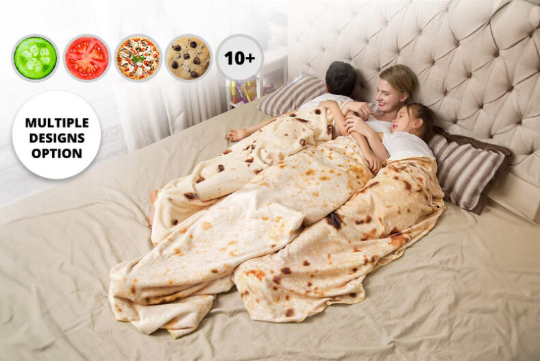 £9.99 instead of £24.99 for a 120cm Novelty Food Flannel Round Blanket in 13 Designs or £14.99 for a 150cm blanket from UK Dream Store – save up to 60%