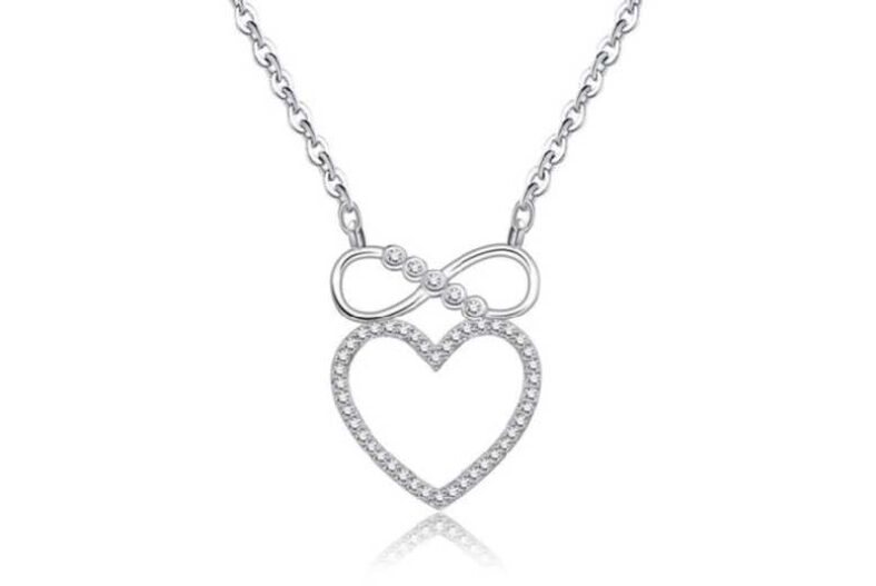 £11.99 instead of £69 for a Infinity Crystal Heart Pendant Necklace – save up to 83%
