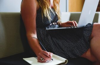 Top 10 Leading Companies Empowering Freelance Writers in Today’s Market