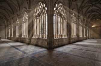 Top 10 Industry Leaders Redefining Modern Architecture