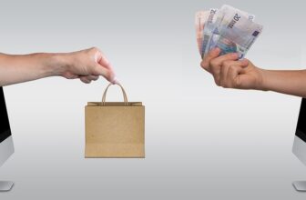 Revolutionizing Retail: How AI is Transforming E-Commerce from Personalized Shopping to Predictive Analytics
