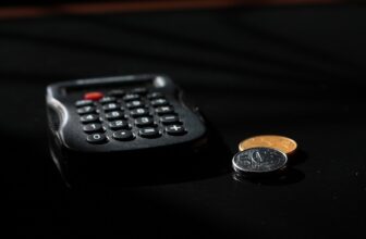 Bridging the Gap: How AI is Revolutionizing the Analysis of Wage Discrepancies