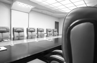Enhancing Board Efficiency: The Transformative Benefits of AI in Managing Meeting Minutes