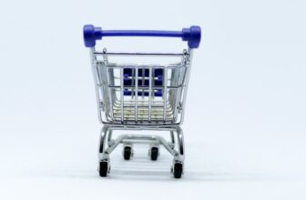 Revolutionizing E-commerce: How AI-Driven Personalization Enhances Customer Experience and Boosts Sales