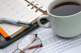 Revolutionizing Financial Forecasting: Unlocking the Benefits of AI for Smarter Predictions