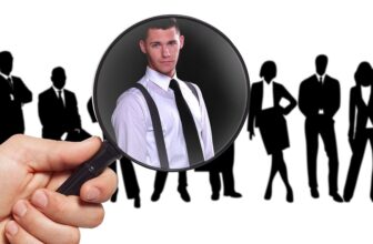 Transforming Talent Management: The Role of AI in Revolutionizing Human Resources