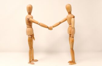 Revolutionizing Contract Negotiations: How AI is Streamlining Processes and Boosting Efficiency