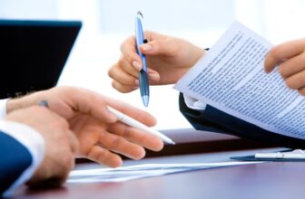Unlocking Value: How AI Transforms Contract Clause Extraction and Enhances Compliance