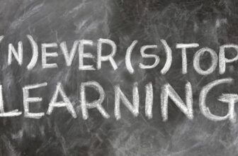 Enhancing Training and Development Systems: Exploring the Transformative Benefits of Artificial Intelligence