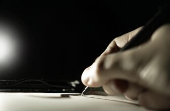 Enhancing Legitimacy: Validating Electronic Signatures on Wills and the Role of AI in Streamlining Probate in the UK