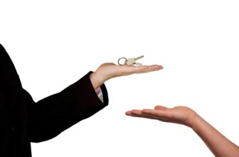 Transforming Property Valuations: How AI-Powered Estate Agent Comparisons Benefit Probate Processes in the UK