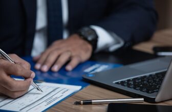 Revolutionizing Legal Research: The Benefits of AI in Automating Case Law Analysis