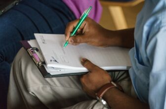 Revolutionizing Transcription: The Impact of AI Technology on Accuracy and Efficiency
