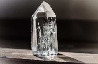 Healing Energy: Exploring the Science and Spirituality of Crystal Therapy
