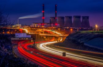 Transforming Transit: The Role of AI in Revolutionizing Transportation Systems