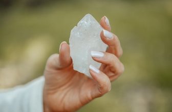 Unlocking the Power Within: Exploring the Transformative Benefits of Energy Healing