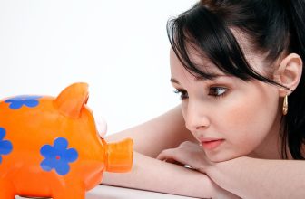 Transforming Wealth: How AI is Revolutionizing Investment Strategies