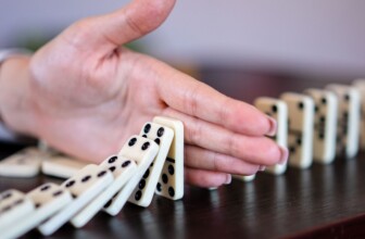Navigating Uncertainty: How AI Revolutionizes Risk Management for Enhanced Decision-Making