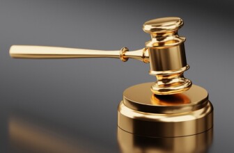 Enhancing Legal Precision: The Benefits of AI-Assisted Proofreading in Legal Documentation