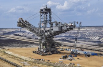 Unlocking Insights: The Benefits of AI-Driven Text Mining in Today’s Data Landscape