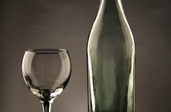 Top 10 Leaders in the Glass Repair Industry: A Comprehensive Overview