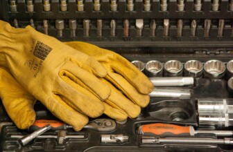 Transforming IT Service Management: Unlocking the Benefits of AI for Enhanced Efficiency and Innovation