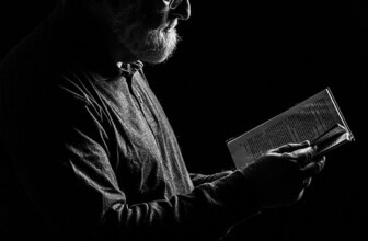 Harnessing AI for Enhanced Knowledge Management: Transforming Information into Insights