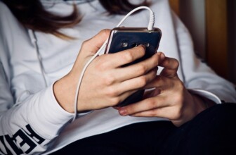 Top 10 Companies Revolutionizing Mobile Notary Services in 2023