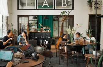 Revolutionizing Meeting Scheduling: The Transformative Benefits of AI