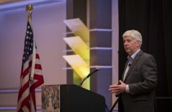 Top 10 Leaders Redefining Public Speaking Training: Elevate Your Skills with the Best